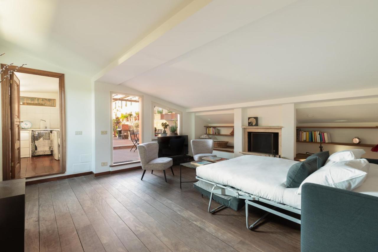 Bright And Comfy Terraced Apartment In Trastevere ローマ エクステリア 写真