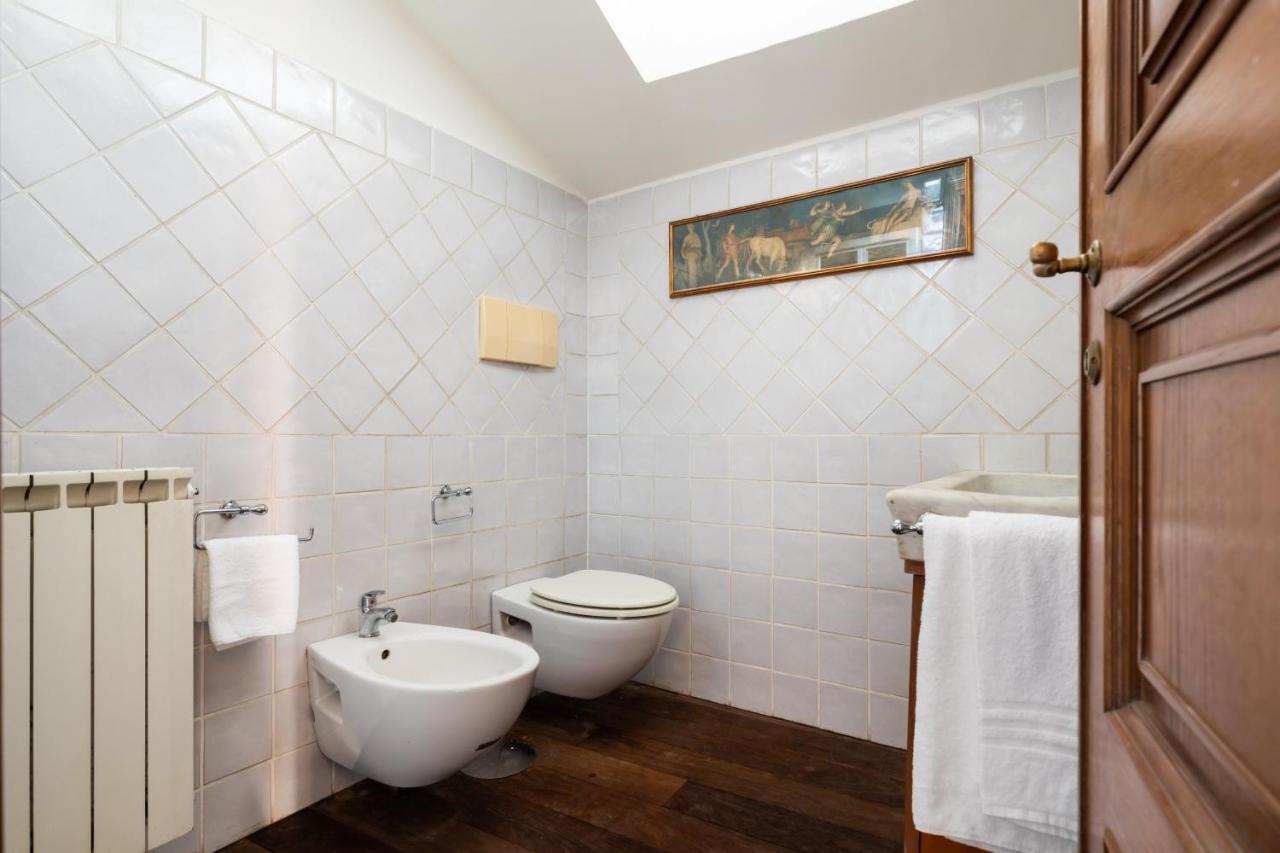 Bright And Comfy Terraced Apartment In Trastevere ローマ エクステリア 写真